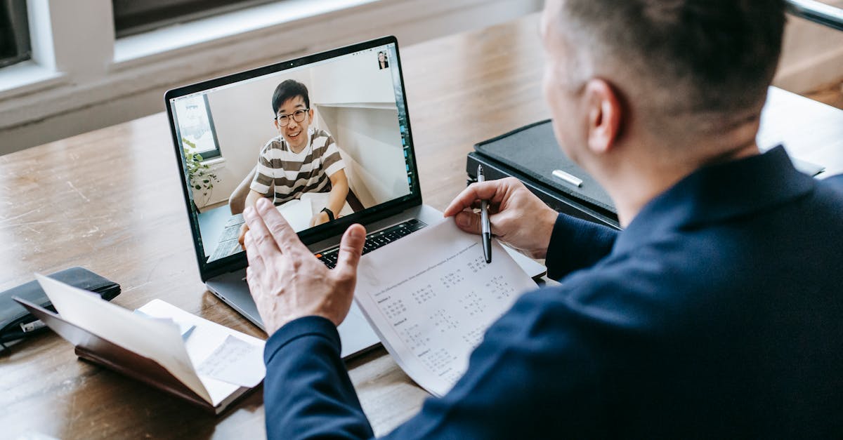 découvrez le mentorat, une approche enrichissante où des professionnels expérimentés accompagnent les novices pour développer leurs compétences, élargir leur réseau et atteindre leurs objectifs. plongez dans un parcours d'apprentissage unique et transformez votre carrière grâce au soutien d'un mentor.