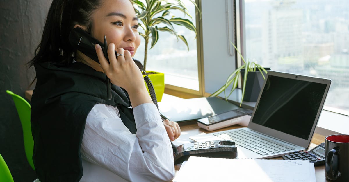 découvrez les clés d'une communication efficace : astuces, techniques et stratégies pour améliorer vos interactions personnelles et professionnelles. apprenez à écouter, à exprimer vos idées clairement et à renforcer vos relations grâce à une communication transparente.