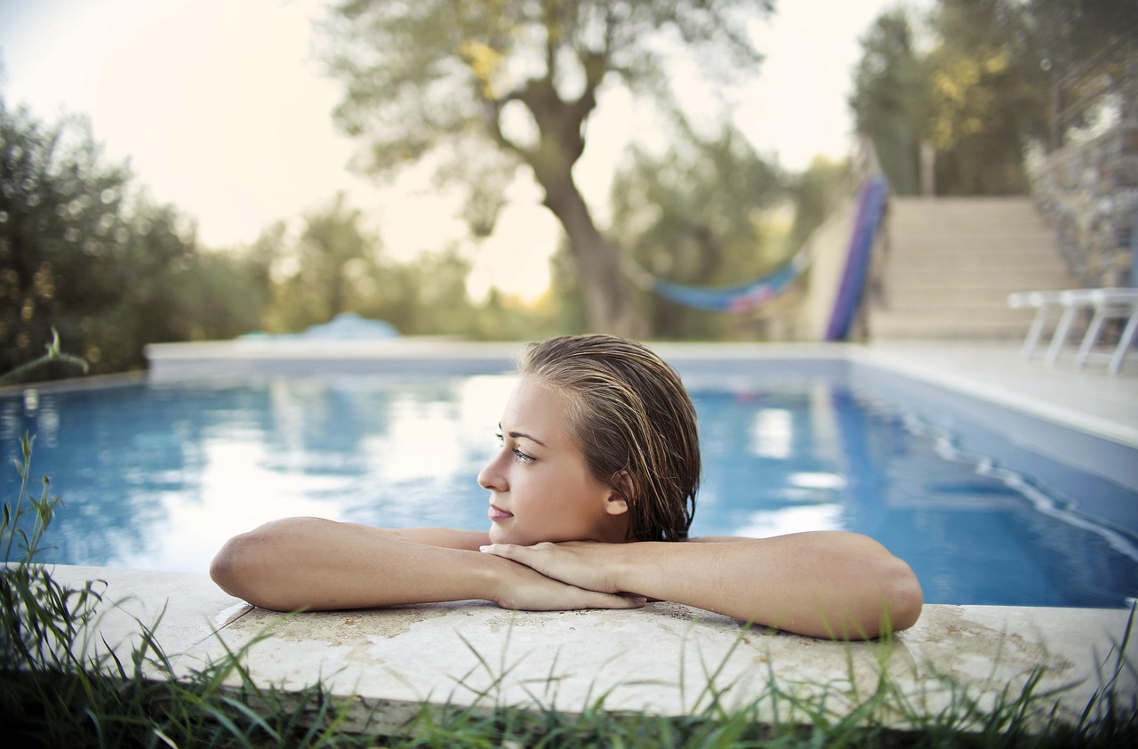 escalier de piscine antidérapant pour une sécurité optimale lors de vos baignades. installation facile et matériaux durables garantissant une adhérence parfaite.