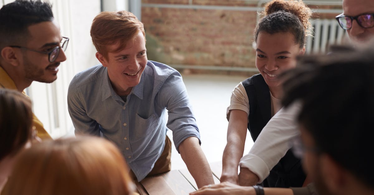 découvrez comment améliorer vos compétences en communication pour établir des relations solides, exprimer clairement vos idées et favoriser la collaboration efficace dans tous les aspects de votre vie.