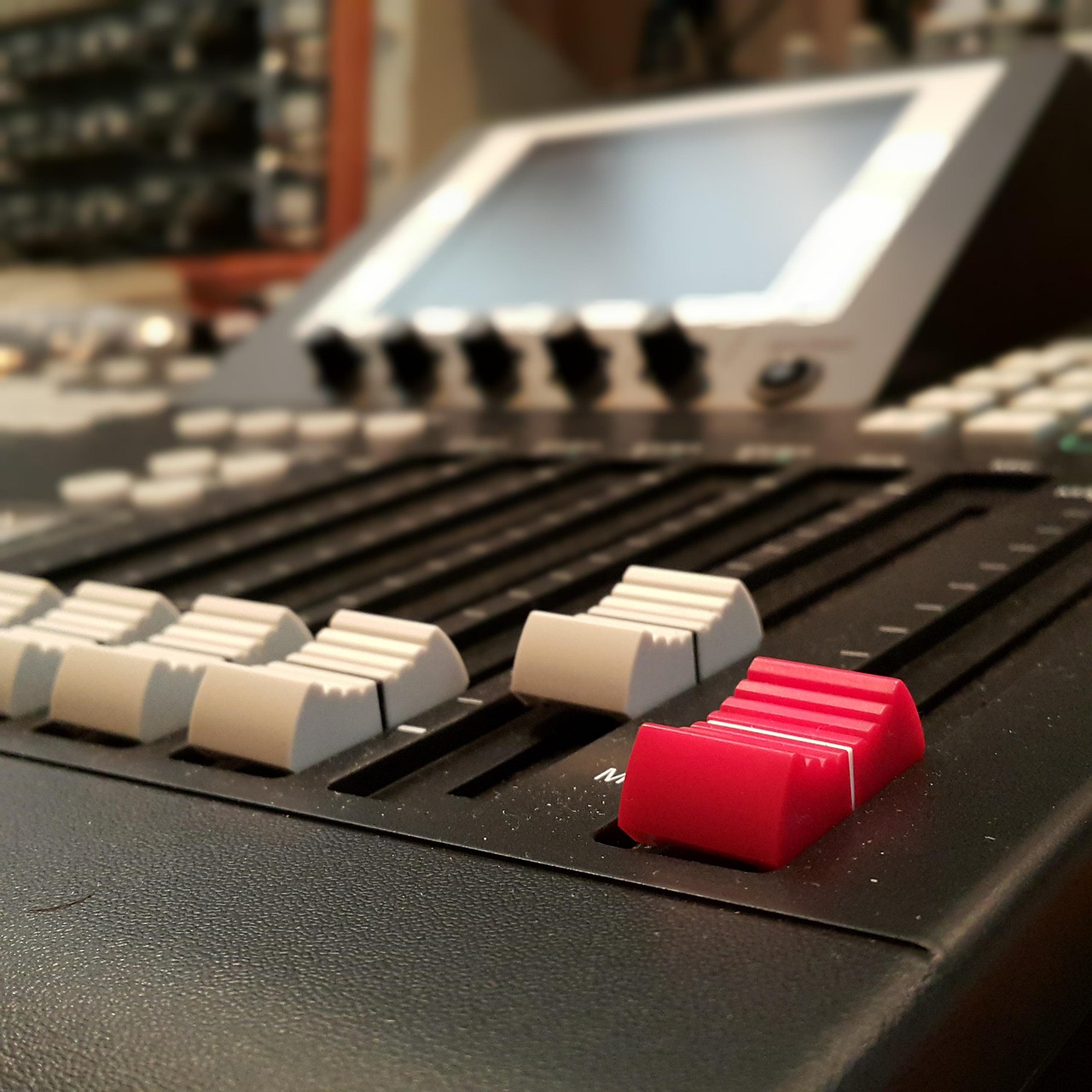 formation en montage vidéo : apprenez les techniques professionnelles pour créer des vidéos captivantes et maîtriser les outils de montage.